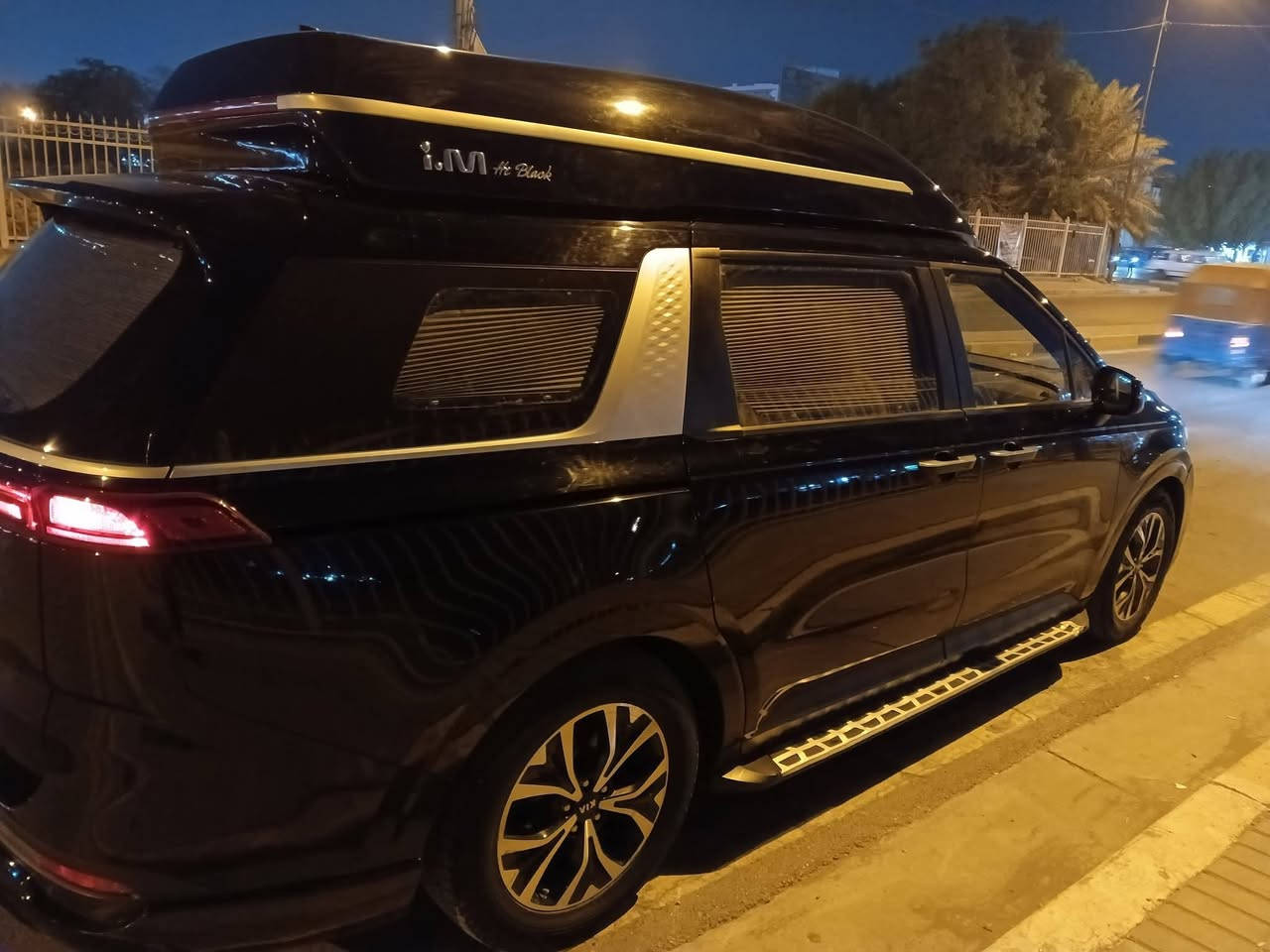 السلام عليكم كيا كرنفال موديل 23 فول vip23 ماشيه 17الف
كشنات Vip
ابواب كهربائيه 
شاشه وكامره وحاسات اماميه وخلفائه
تبريد وتدفئه مقاعد اماميه وتدفئه مقاعد الخلفيه 
بردات وشاشه كبيره في قنبوره 
سياره وارد كوري صبغ جاملغ فقط بدون دواخل بدون ايرباك دعاميه اماميه بلاديه سياره كامله بدون نقص ترهم مراوس 
رقم ***********سعر 315بيه مجال مكان بغداد شعله
