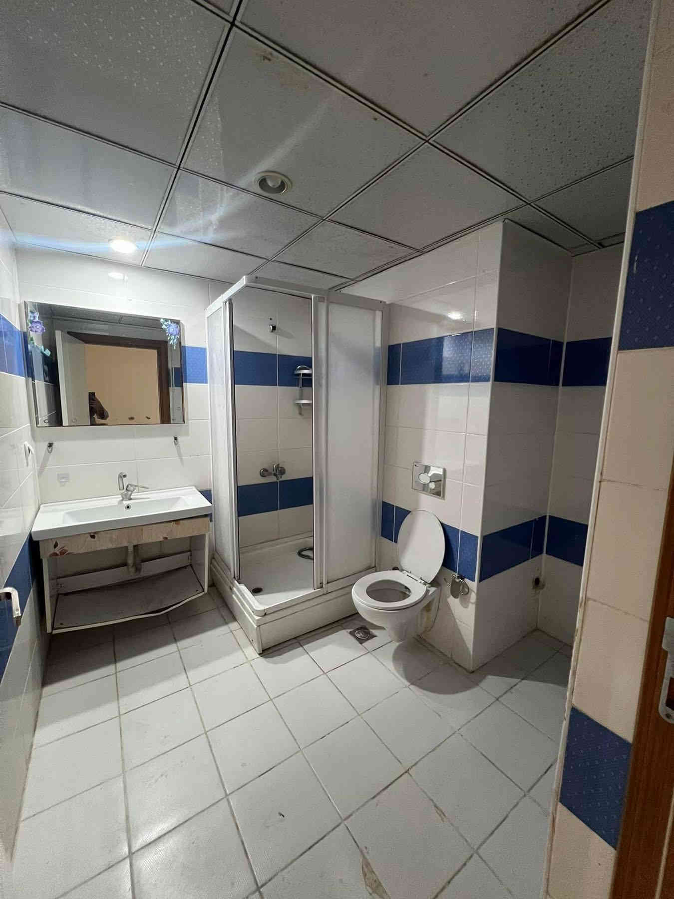 متوفر شقه  مستعجل للبيع في مجمع رامي لاند
موقع- تناهي مقابل جامعة ناوروز
مساحه- ١٢٥ متر
عدد غورفه -٢+١
واحد غورفه سويدي
٢ بلكون
السعر 4.20$ومجال

المزيد من معلومات تواصل عل هاي الرقم:
☎️ ***********
