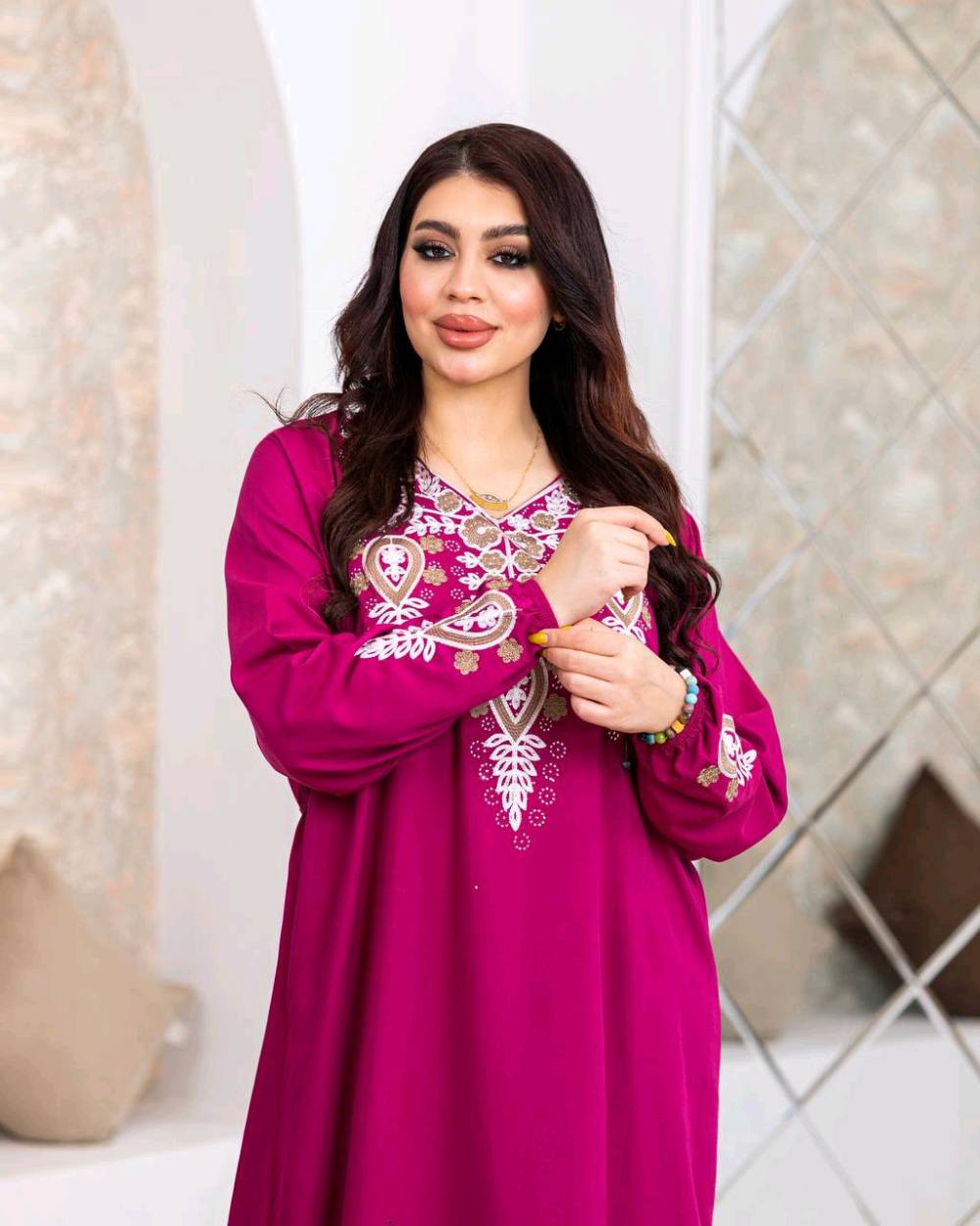 😍#جديدنا_وصل😍

 دشداشه  نسائي  مخور 🥰 
تطريز+ ستراس 

#الخامايه_قطن_مراسي_مصري

القياس.   2x 3x 
التوصيل بغداد 5 🚗🚗🚗
المحافظات.  6 🚌🚌🚌
للحجز والاستفسار واتساب ***********