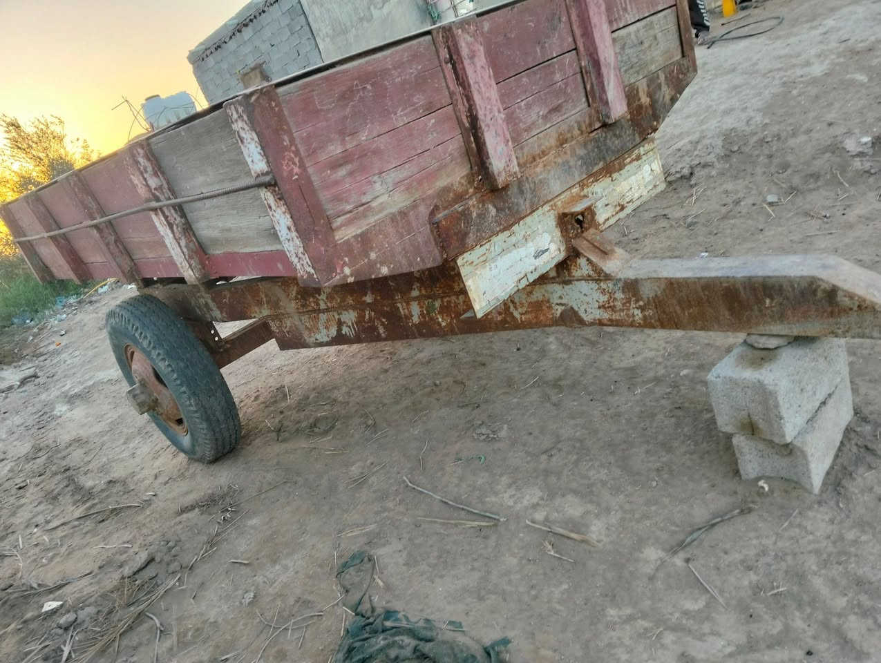 سلام عليكم عربانه فلوجيه للبيع جاهزه ونظيفه مكان ناصريه قضاء الفجر اتصل ***********
