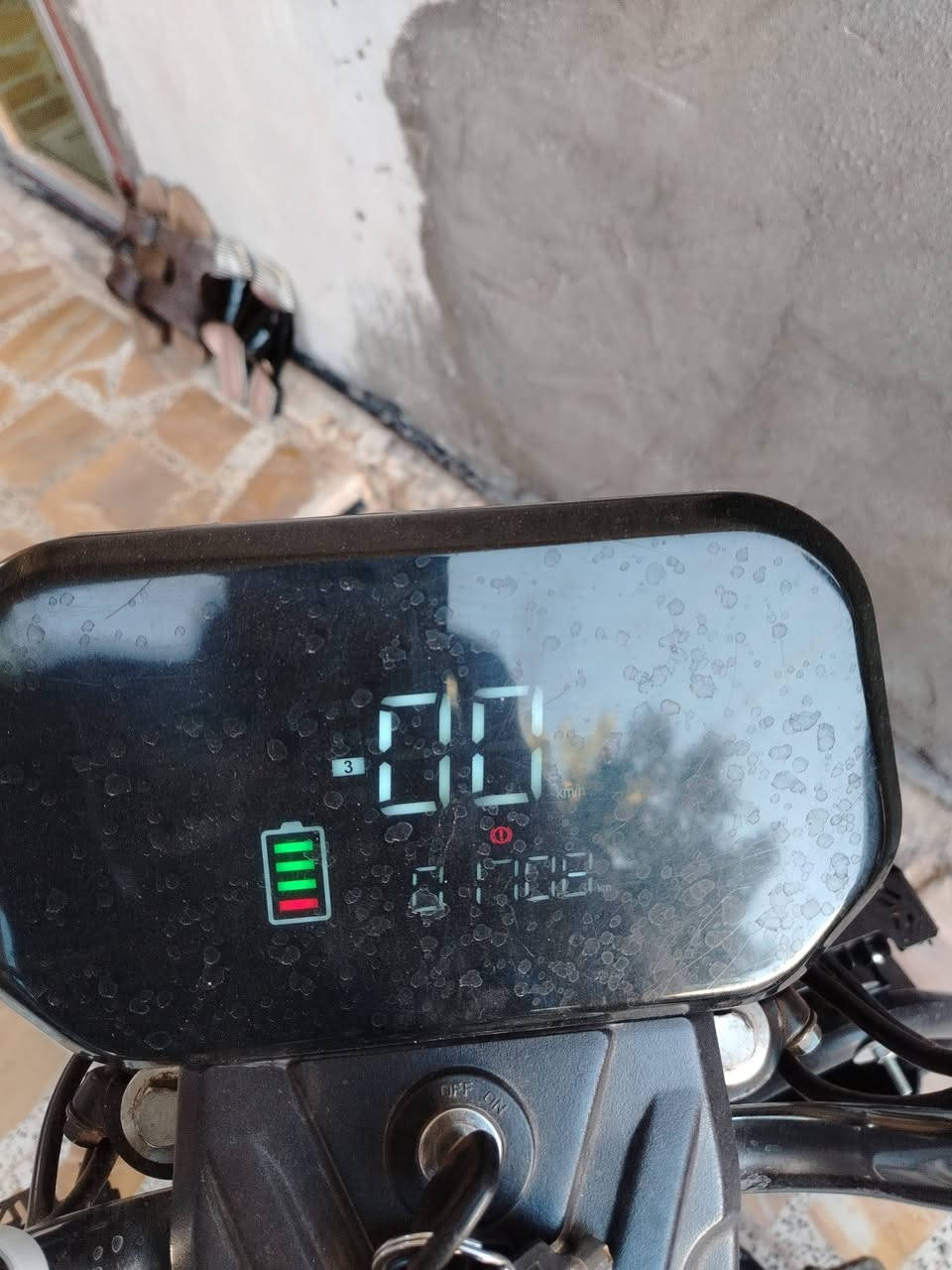 بسم الله الرحمن الرحيم ماطور شحن هيوشا موديل٢٠٢٤ ماشي الفين كيلو باتريات وكاله سرعه الحقيقيه سبعين علي منضومة زنون اصليه بي مثبت السرعه واشارات رباعيه ونشرات السعر النهائي 575
للتواصل واتساب على هذا الرقم ***********
