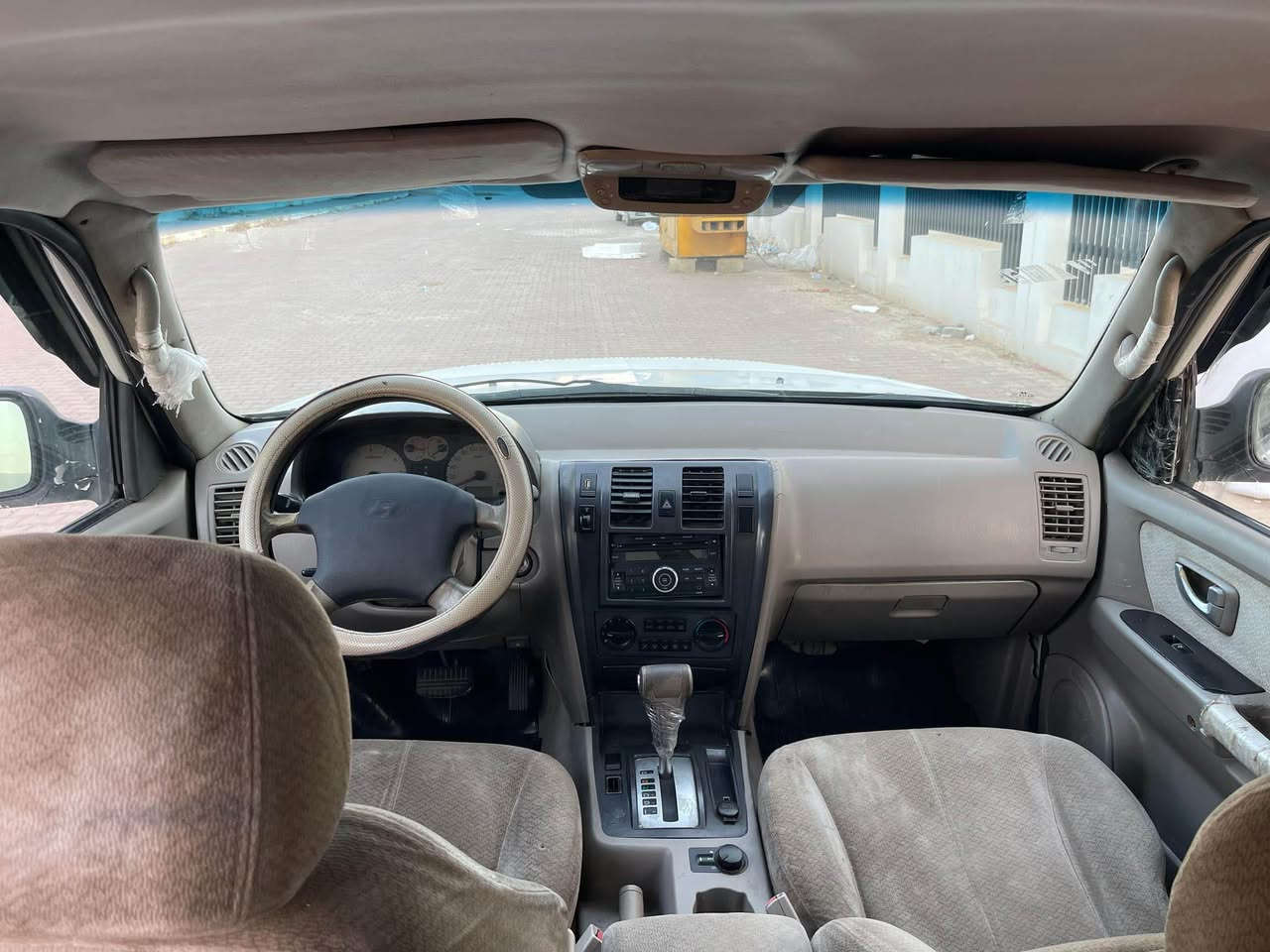 تليفون 📞 ***********
واتساب 📞***********
للبيع و مراوسة سيارة هوندا تريكان ٢٠٠٥ و سيارة ٧ راكب و فول مواصفات معدا سلايت و سيارة صبغ عام جافية عل صفحة سيارة كير و محرك بشرط و تحويل بشرط و سيارة جاهزة بدون نواقص سعر ٦٤ و مجال و عليها ٧ ورقة نص غرامة علية مكان عقرة بين أربيل و دهوك أربيل, العراق
