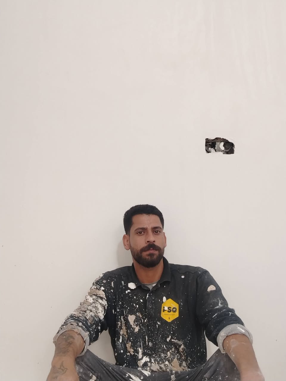 خلفات ٢ جص وبورك متر ٥ ونص بدون تخريج هذا رقمي مكاني بغداد *********** الميشتغل وتعبان لا يطبلي كاتب سعر وناشر الشغل تحياتي الكم
