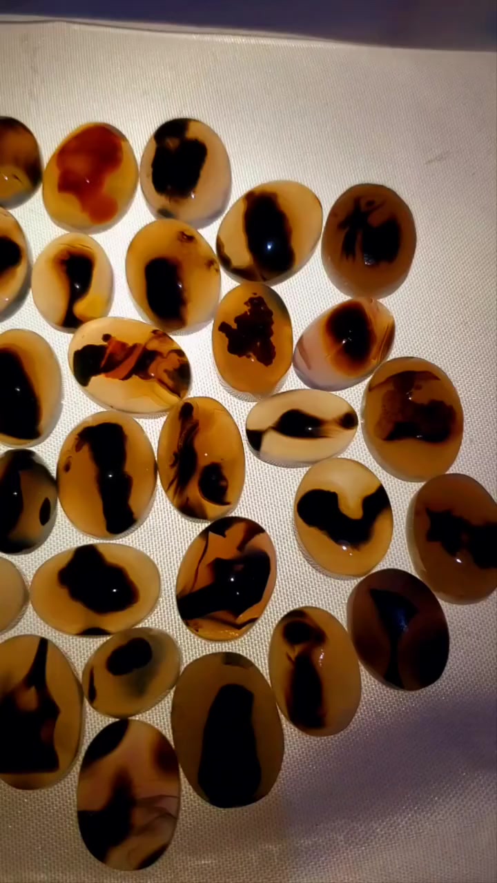 عقيق يماني مصور درجه اولى من معامل ومناجم ابو وسام لطلب باسعار مناسبه التوصل خاص او وتس 967770390938


**إذا كنت صاحب هذا الإعلان وتريد حذفه لأي سبب، رجاءا أرسل رسالة إلى الدعم الفني**