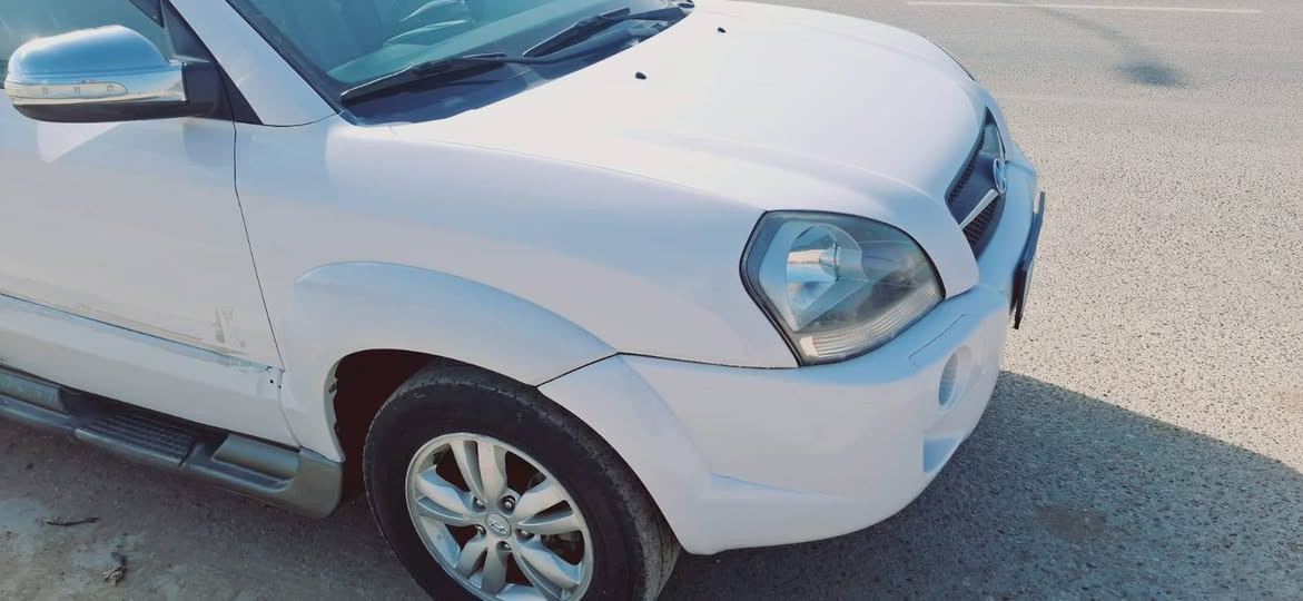 السلام عليكم '
توسان للبيع رقم بغداد نگليزي  موديل 2009 سنويتها لل 28 مكينه 2000 مكفوله ماعدة فقط بلجنطة تكحيل واضح بالسونار تخم تاير حدادية تبريد تدفئة السيارة كير مكينه خير من الله السعر 125 وبي مجال للشراي مكان السيارة بابل الشوملي..اخوان مكلف بالنشر رقم صاحب السيارة اتصل وتدلل
***********
***********
