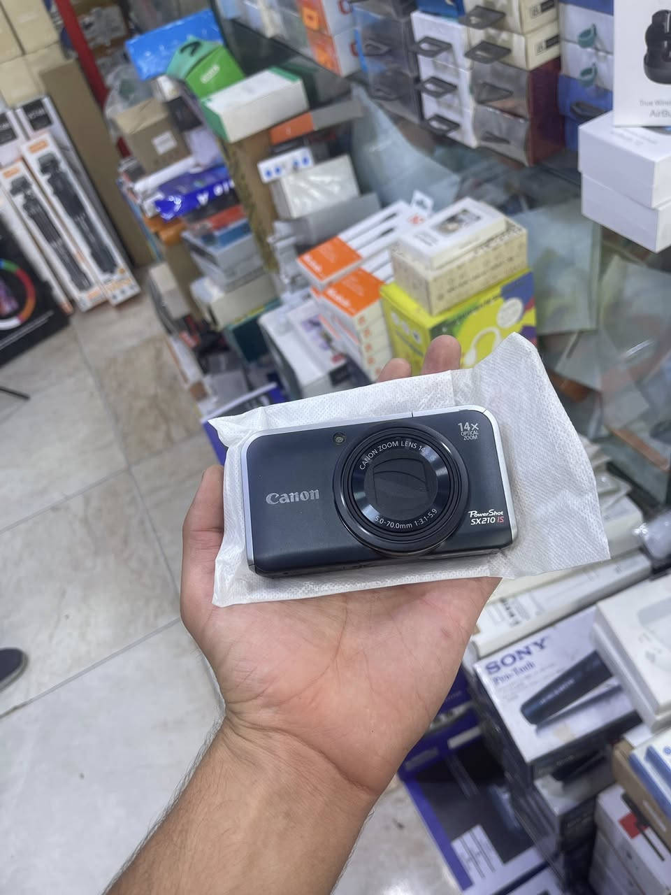 متوفر اسود وردي اخر قطعتين جديد


**إذا كنت صاحب هذا الإعلان وتريد حذفه لأي سبب، رجاءا أرسل رسالة إلى الدعم الفني**