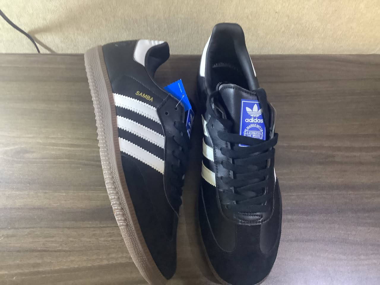 حذاء اديداس سامبا قياس 45 طول قدم 28.5 اصلي سعر 45
حذاء نايك جوردن فور قياس 44 طول قدم 28 اصلي سعر 50 مكاني ديالى بعقوبة عندي توصيل إذا ما تقدر تراسلني دزلي طلب صداقة و أراسلك ملاحظة : حذاء اصلي مو كوبي


**إذا كنت صاحب هذا الإعلان وتريد حذفه لأي سبب، رجاءا أرسل رسالة إلى الدعم الفني**