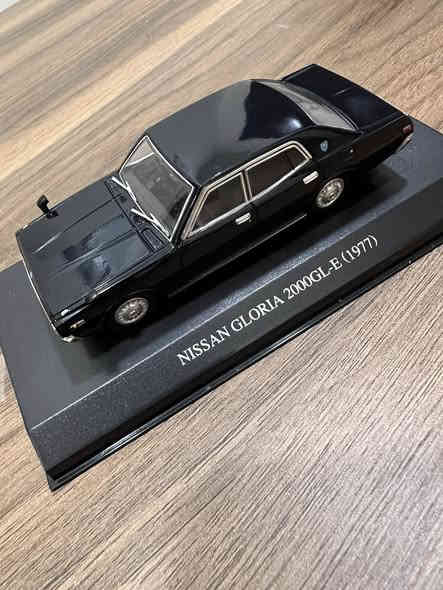 مساء الخير اصدقائي 
Diam 1/43 

سعر القطعه 50$ 

للتواصل خاص او وتساب *********** 

مكاني بغداد
