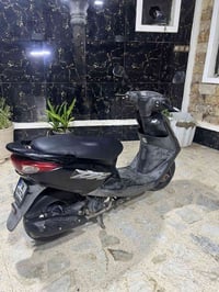 دراجه بريز جديده كلشي بيها شغال مابيها اي نقص السعر 600 رقم واتساب 075...