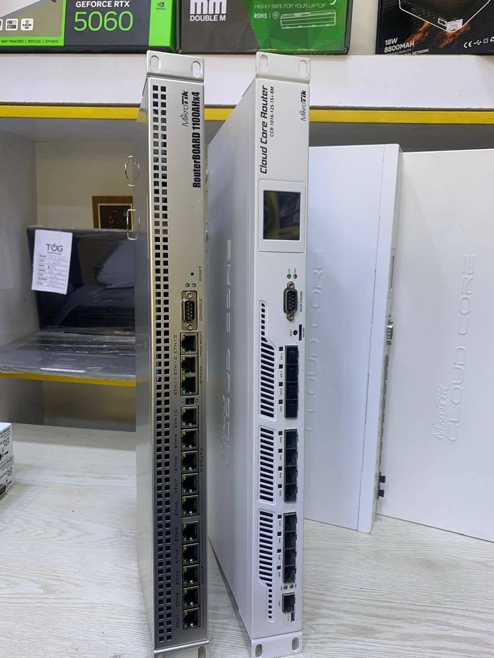 السلام عليكم
وصول اجهزة مستعملة نظيفة جدااا
CCR1036-12G-4S = 600الف
CCR1009-8G-1S-1S+ =500الف
CCR1016-12S-1S+ RM =525الف
Routerboard 1100 AHx4 =310الف
CCR-1009-8G-1S-PC =375 الف
CCR1009-7G-1C-PC = 350 الف

الواحة التقنية 
العنوان :الديوانية شارع السراي مجاور مصور سومر 
هاتف:***********
