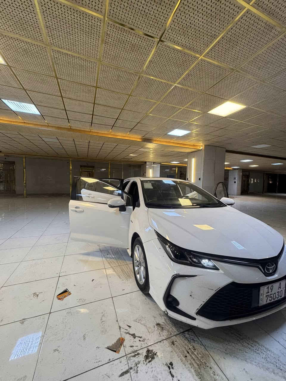 سلام عليكم كولاه لبيع خليجي 2024سياره حره ماشيه ربعين لف كفاله عامه ***********
