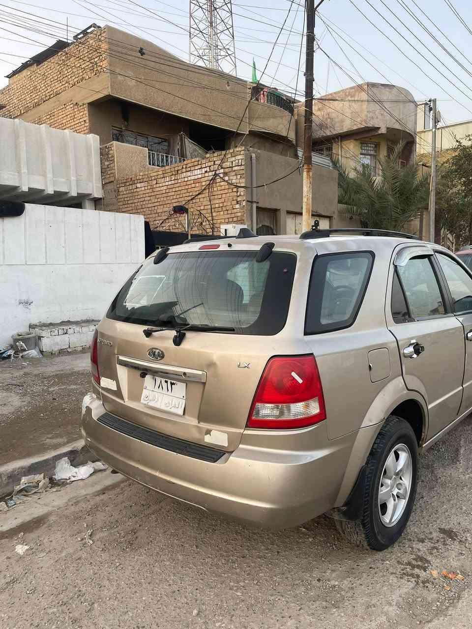 سلام عليكم  كيا سورنتو للبيع موديل 2006 رقم دهوك السياره يرادلهاا ترتيب السعر (60$)وبيهاا مجال قليل السياره وكاله عندي بيهاا بأسمي سنويه ساقطه 2018 رقم الهاتف ***********. مكاني بغداد شهداء العبيدي
