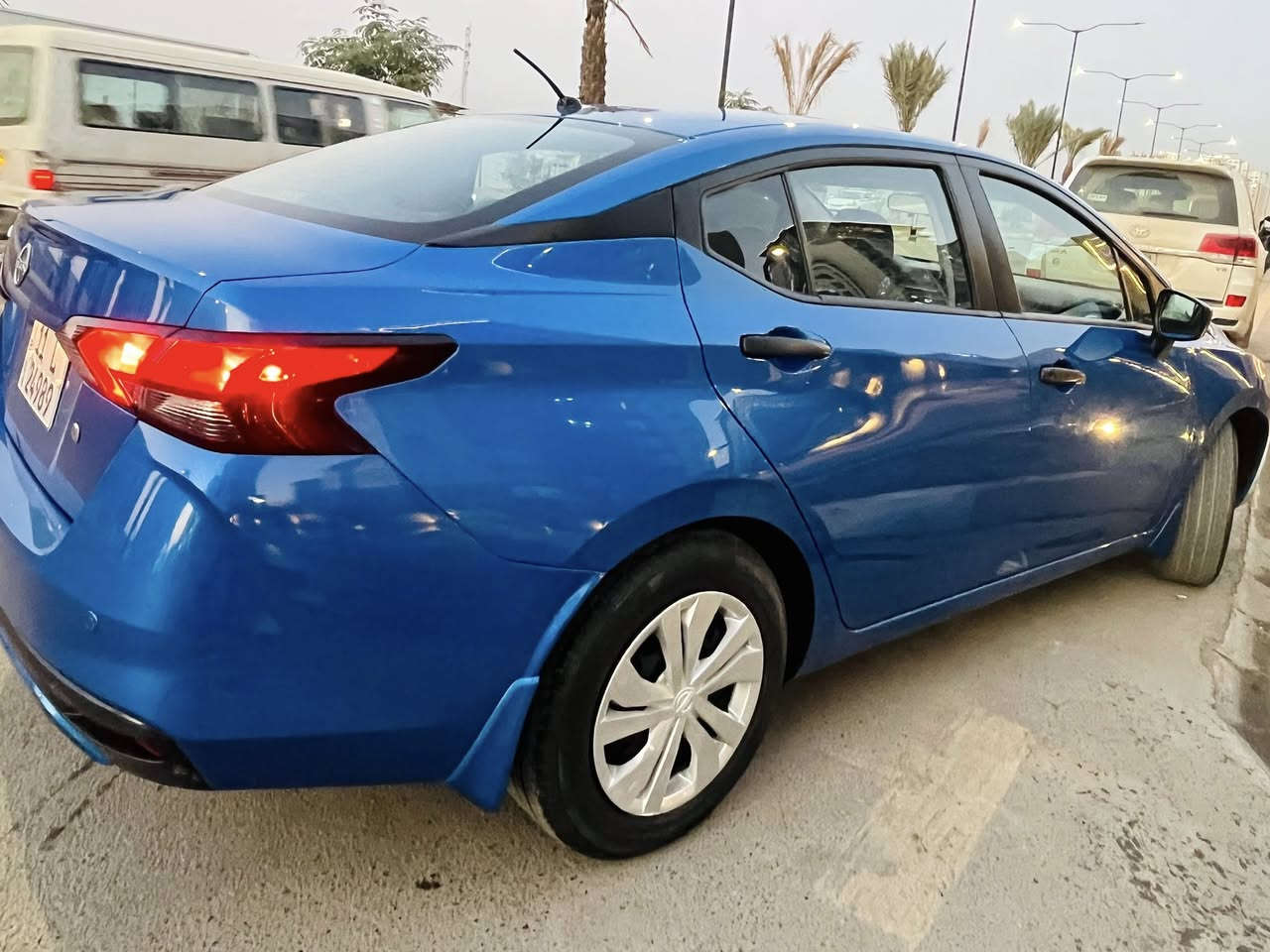 نيسان فيرسا 
موديل 2024
الفئة S
عداد المسافة 27000 
المحرك 1600 دبل نوزل 
الكير 8سرعات 
تحكم ستيرن جهتين
كروز سرعة
شاشة كار بلي +كامره 
رادار امامي وخلفي 
توقف ذاتي امامي وخلفي 
حساسات خلفية 
تنبيه الخروج عن المسار 
تدفئة ستيرن 
شاشة اعطال 
حساسات ضغط الهواء 
الضرر بنيد +جاملغ مصلح عل بارد بدون اي ضرر في الشواصي والداخل نهائياً 
السعر 135 للاستفسار ***********
مكاني بغداد حي الجهاد
