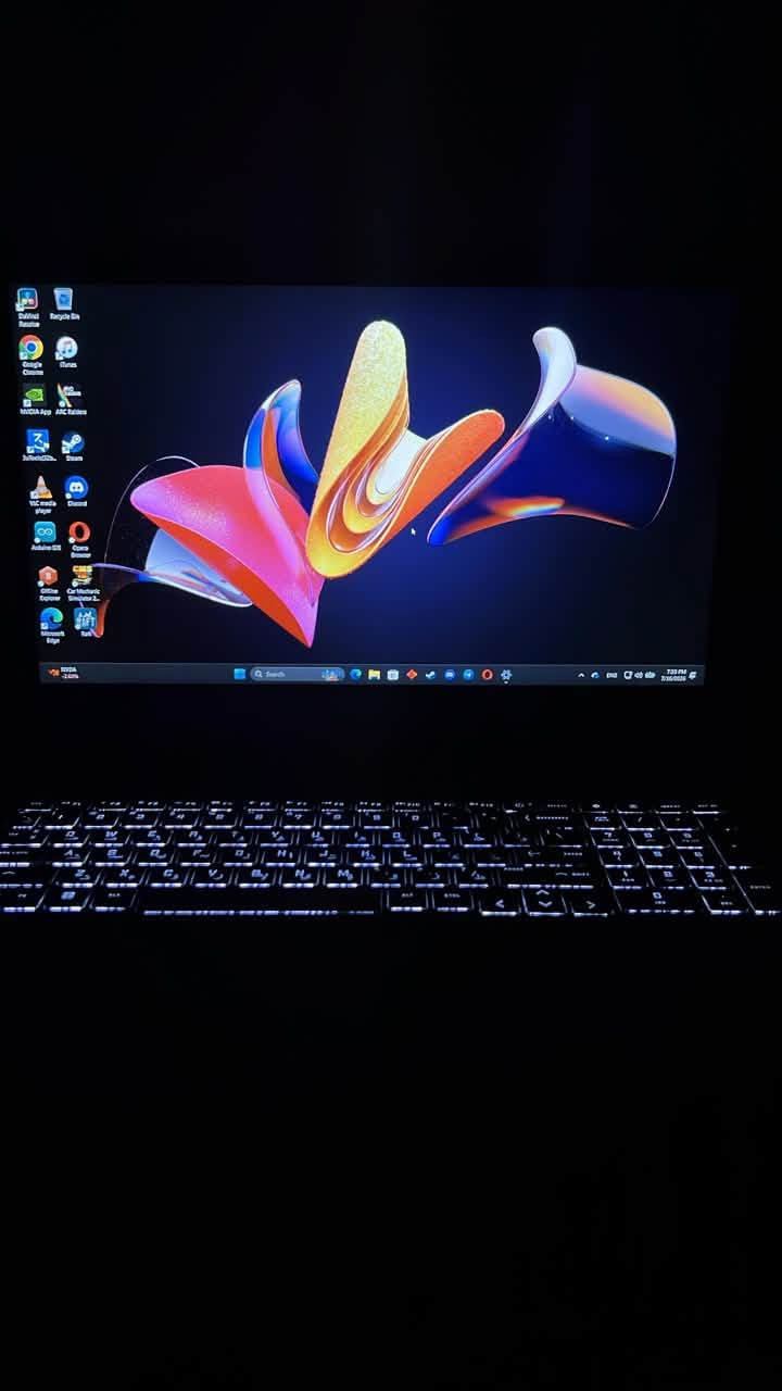 السلام عليكم شباب لابتوب للبيع HP Victus 15 ، جاهز للألعاب والشغل والدراسة.
المواصفات:
 المعالج: Core i5 (جيل 12)
 كرت الشاشة: GTX 1650
 الرام: 16GB DDR
 الهارد: 512GB SSD M.2
و انطيك وياها هديه كيبورد ميكانيكي و ماوس گلوريس موديل D
 و ماوس باد جبير هم.
حالة الجهاز كلش زينه شباب ومابي ولا شخط و حته حرارته حلوه بل العاب…
السعر ٧٥٠ الف وبي مجال بسيط
 المكان: [بغداد]

***********
