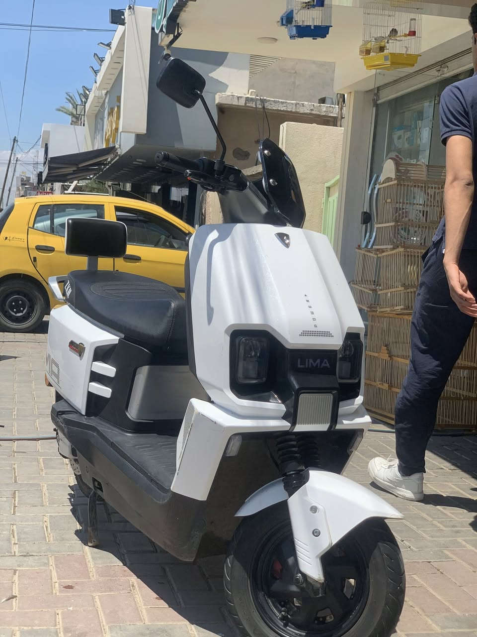 ليما الوحش مستخدم ٣ اشهر فقط سرعه ٨٠ شرط نظيف ٦ بطاريات ضمان سنه عقل وملف سعر ٧٥٠ الف مو شراي لايراسل


**إذا كنت صاحب هذا الإعلان وتريد حذفه لأي سبب، رجاءا أرسل رسالة إلى الدعم الفني**