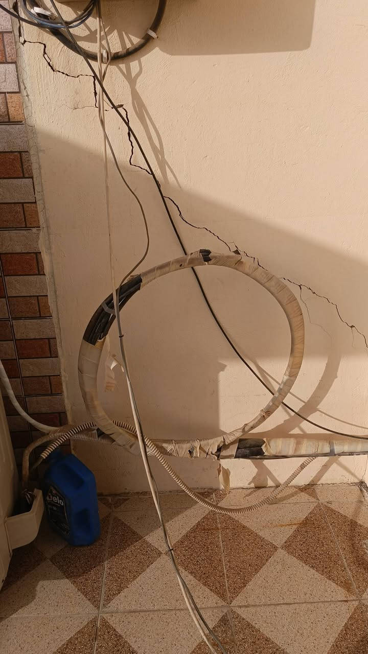 للبيع سبلت عمودي 5طن الحافظ دبل مروحه غاز 22جديد مستعمل قليل تبريد تفئه لا داخل صيانه السبلت ثري فيز المكان واسط قضاء الحي الاستفسار عله الرقم ***********/***********
