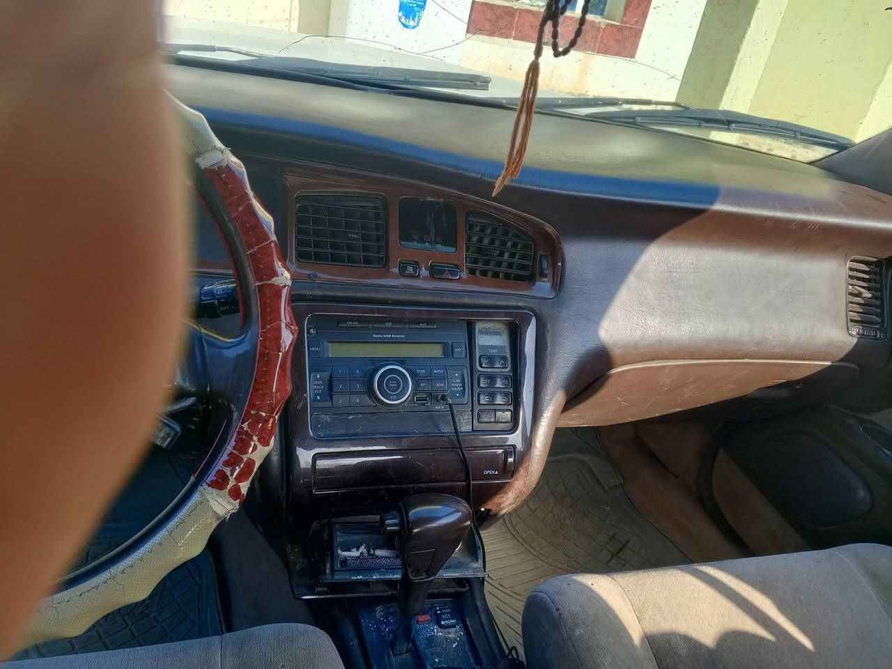 بطه رقم دولي نينوى سنويه عضم عاج سنويه ل 30باسمي شرط الوكاله  والتحويل َمحرك كير شرط سياره جديده حيل تبريد ثلج تايراة جدد السعر55بيها مجال قليل ترايك للبصره وتحياتي لجنايه ‏‪***********‬‏
