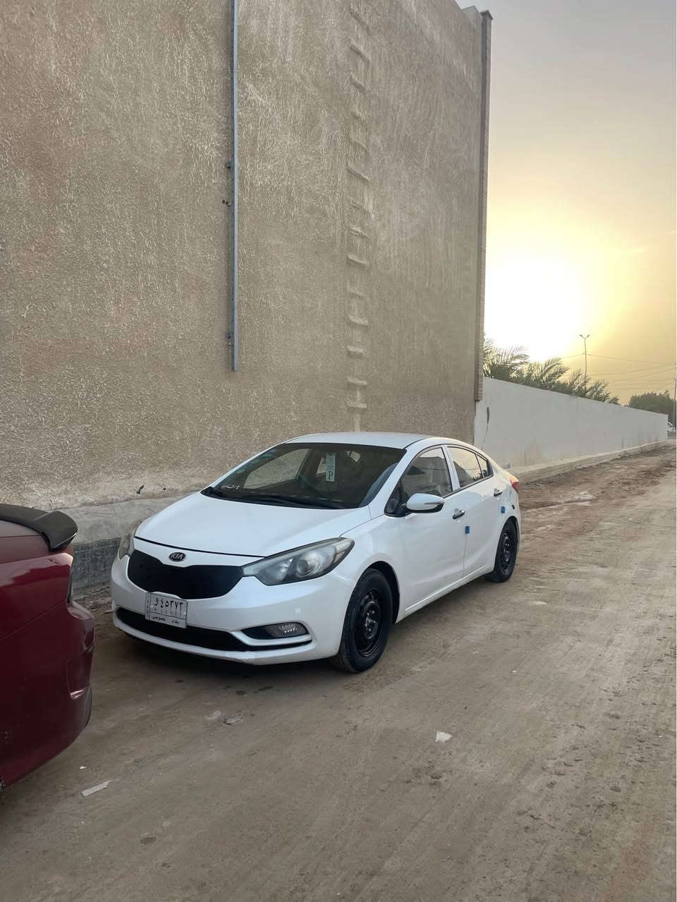 السلام عليكم سيراتو 2014 خليجي محرك 1600  بيها 2قطع صبغ بدون دواخل شواصي لغود كفاله وباب السايق بيها بارد عايفه ع حطيته كير ومكينه كفاله سنوية لل28 بأسمي رقم بغداد السياره جاهزة وحلوه التبريد جان يشتغل وحده فصل شنو الي بي ماعرف حدادية جيده كامره خلفيه شادلها وشاشه ودوشمه ستوني سويتها السعر 108 وبيها مجال
*********** 
سياره موجوده بنجف النجف, العراق
