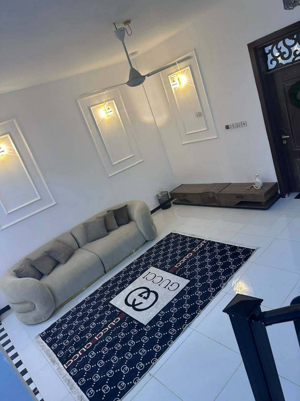 للبيع بيت ١٠٠ متر طابو زراعي سند ٢٥ قرار محكمه  طابق واحد بناء ٢٠٢٥ عنوان مقابيل قرايه الغدير الاولى مجمع بوابه الغدير تفاصيل هذا رقم *********** او فيس موجود

