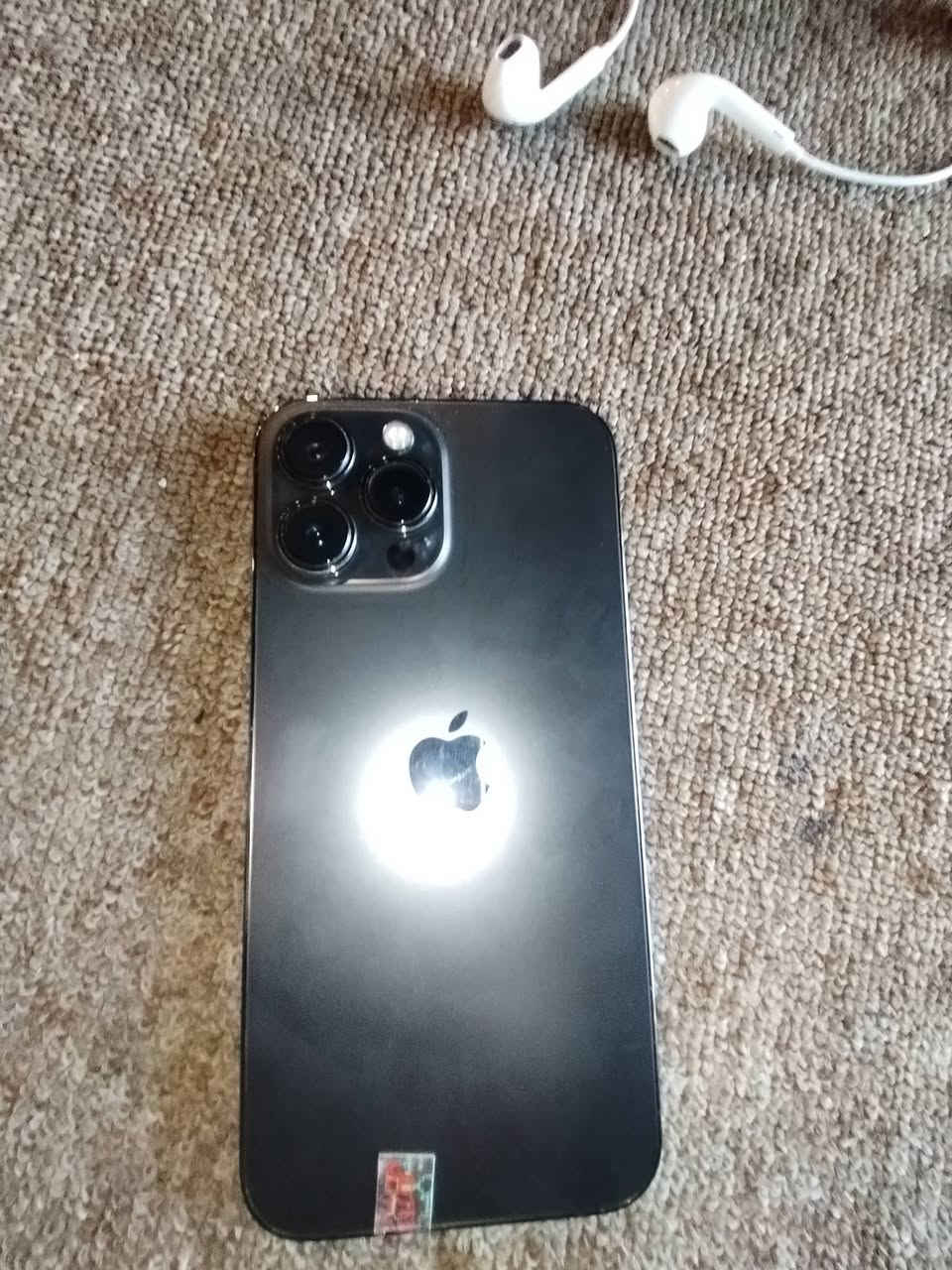 ايفون 13 برو ماكس ممبدل اي قطعه لا توجد كارتونه يوجد كيبل اصلي بطاريه86 ابد ميصرف شحن ***********
