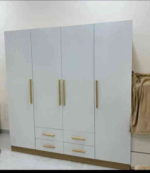 مجموعة اغراض للبيع جديدة اسعار حلوة اي استفسار دزولي طلب صداقة واني اتواصل وياكم او على الرقم واتساب ***********🌹
