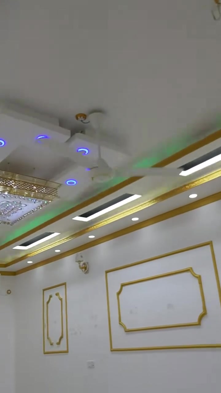 السلام عليكم صباغ شبابيك والأبواب وتصليح وصبغ كافة المنازل وصبغ الواجهيات ومعالجت كافة الرطوبة في الجدران أي شي عندك خاص بلصبغ اتصل وتدلل متفرغ حاليا رقمي ‏‪***********‬‏ بية وواتساب❤
