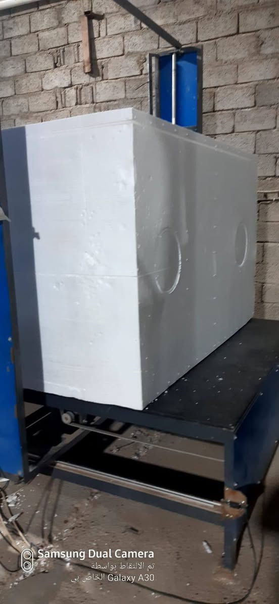 اللهم صل على محمد وآل محمد 
متوفر الفلين العازل للحراره للاسطح متوفر جميع الكميات ومستعدون لتجهيز دوائر الدولة للاستفسار الاتصال على الرقم التالي *********** بغداد المنصور
