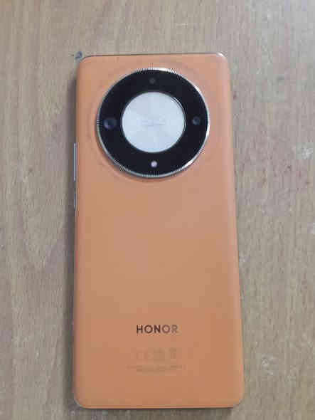 السلام عليكم ...مراوس فقط
هونر X9b للمراوس فقط باحدث وانطي فرق عادي مو مشكله والافضل ريلمي ١٤ برو بلص لون ابيض
الجهاز شرط مامفتوح استخدام اعتيادي
الذاكرة/256    رام/12     نظافه فول
***********
