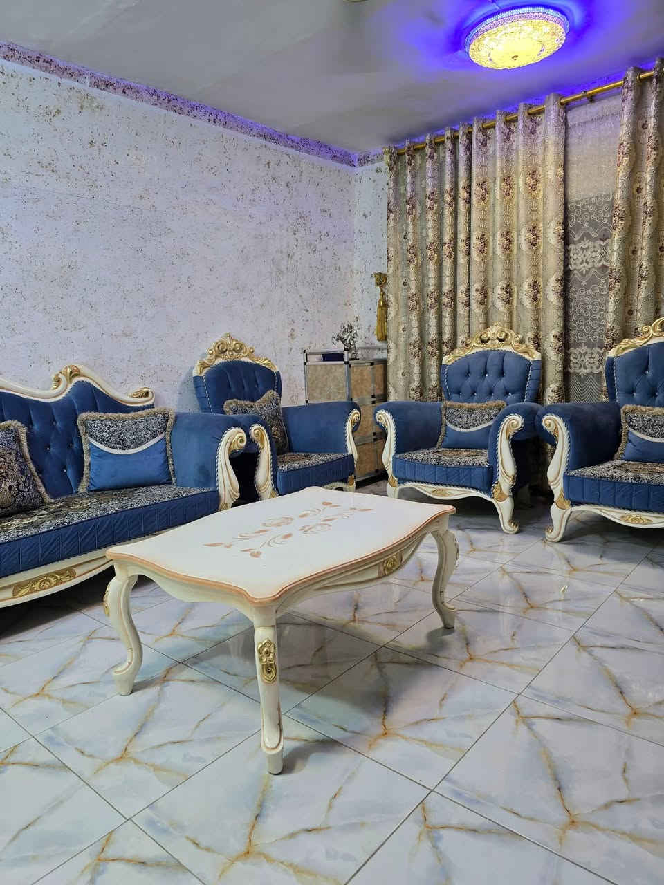 تخم نوع تركي خشب زان طبيعي درجة اولى نظيف جدا يعني أخو الجديد استعمال قليل 
السعر 1200000 مليون ومئتان الف


**إذا كنت صاحب هذا الإعلان وتريد حذفه لأي سبب، رجاءا أرسل رسالة إلى الدعم الفني**
