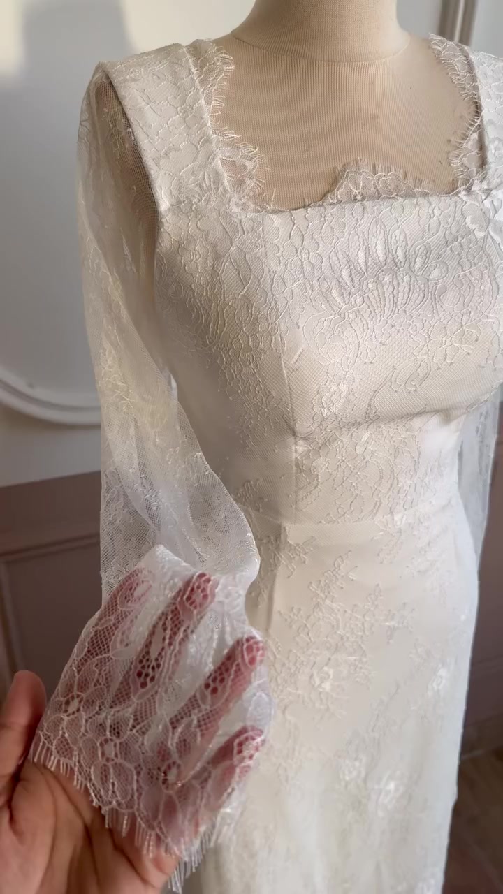 مرحبا بنات عندي هذا فستان  لابسته لبسه وحده صممتلي يا شروق  للبيع يلبس قياس 42_44 عارضته للبيع


**إذا كنت صاحب هذا الإعلان وتريد حذفه لأي سبب، رجاءا أرسل رسالة إلى الدعم الفني**