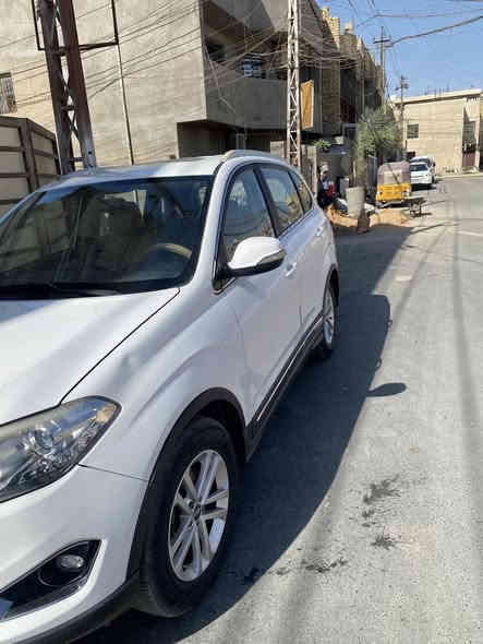 السلام عليكم تيكو فايف للبيع موديل ٢٠١٥  مكانه بغداد 
محرك ٢٠٠٠ السياره بيها صبغ بابين صفحة السائق اثره ضربه خفيفه بدون دواخل سعرها ٨٣ هاذ رقمي او التواصل خاص ***********
