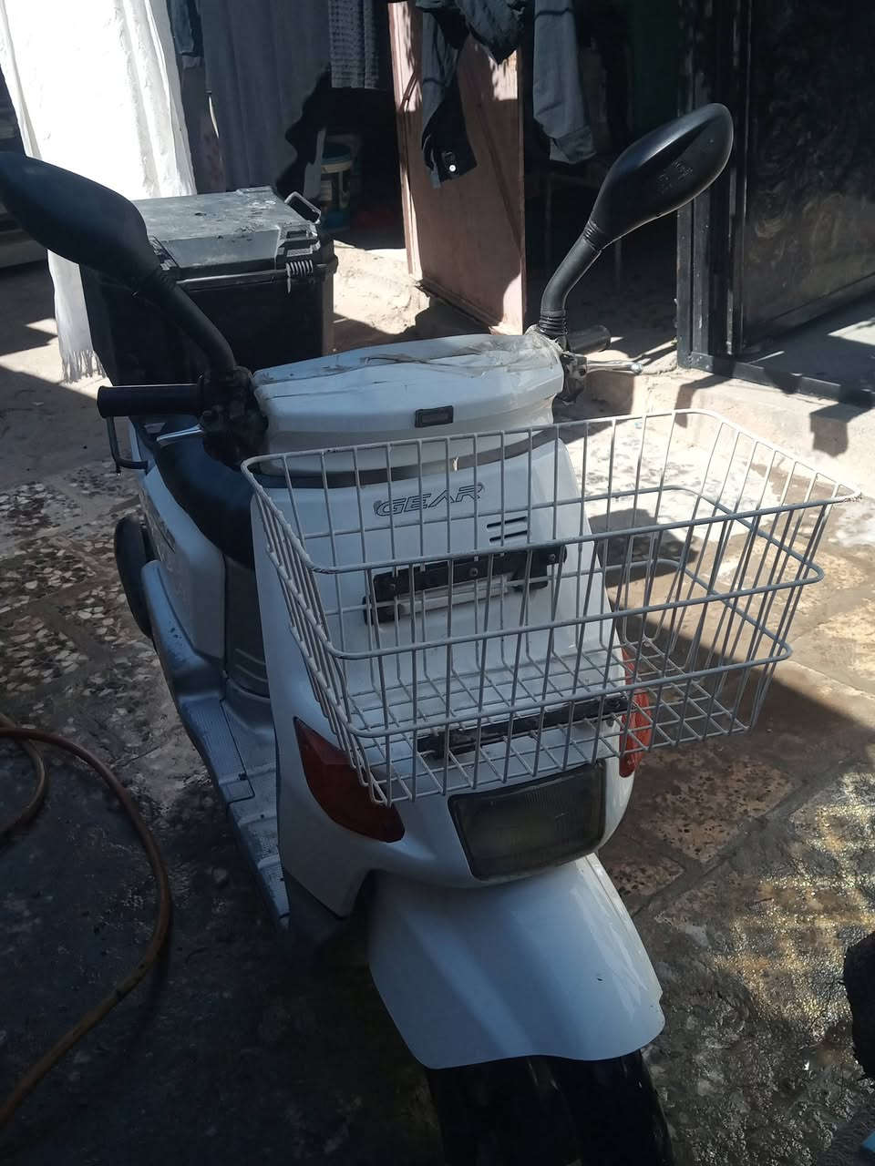 السلام عليكم 
دراجه (للبيع)
دراجة بيكم 
السعر 400 ألف وبيها مجال
الاتصال . ***********
