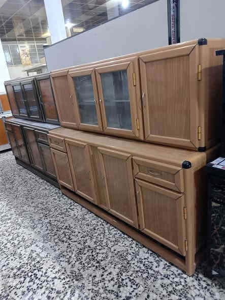 توفر كاونترات مستعمله وجدا نضيفه  العنوان صويره شارع العام مقابيل شارع حكمت بجهت حي العمال للتواصل ***********
