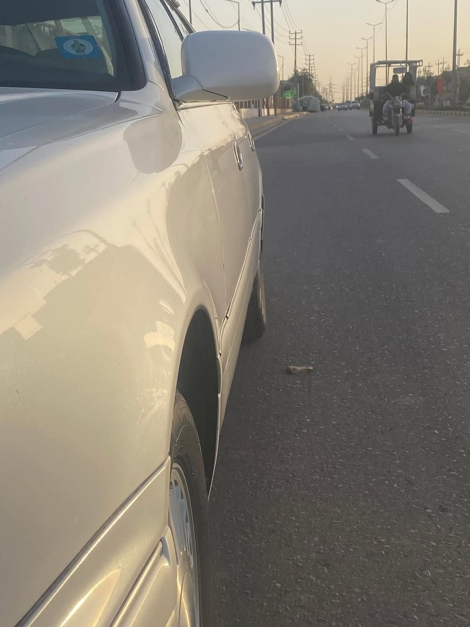 السلام عليكم راس ثور مكفوله من الصوليات كله السياره بسمي تبريد ثلج لايت زنون حداديه زينه كشره نضيف نصبته حلوه مامتعوبه كيره مكينته نضيفات ومكفولات مسوي ادامه للكير وللمكينه  سياره ماعايزه الف ذب عليه شغل وطلع ترايك وين متريد المكان نجف  السعر  110 
***********
