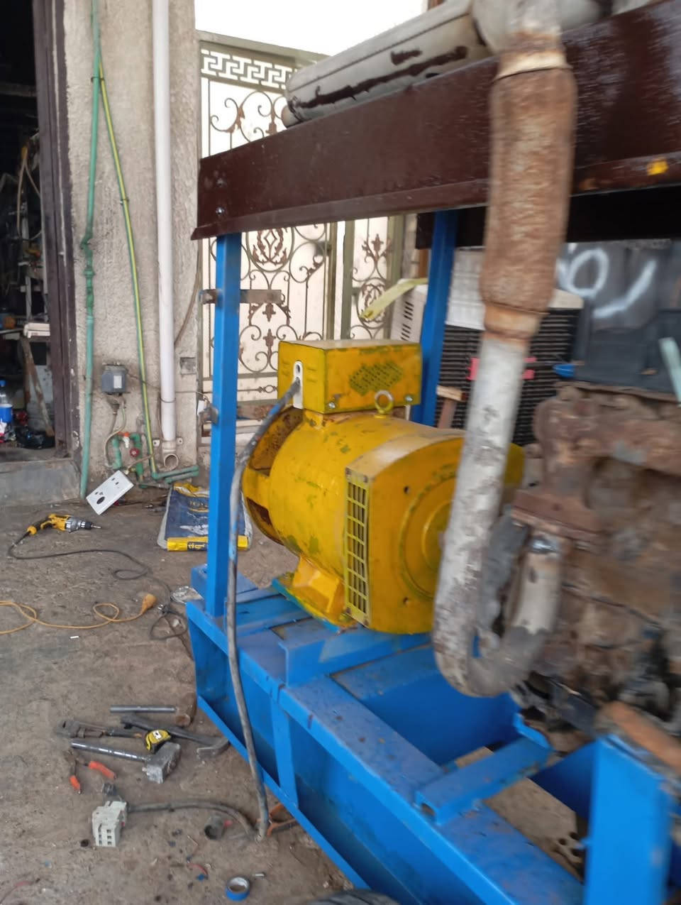 السلام عليكم  مولدة للبيع نوع كيا 2701   شغال على الفحص ٣٠ كيفي  ثري فيز  العنوان بغداد الكمالية  الاستفسار اتصل على الرقم وسهلة *********** أو مراسلة واتساب

السعر ١٣ ورقة
