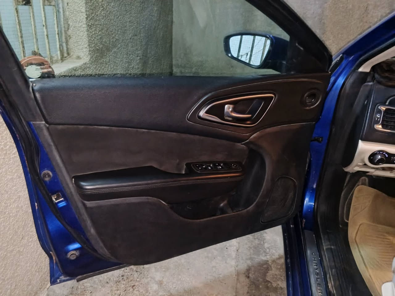 ادوات ادوات بيهة رقم اربيل وسنوية..C200 موديل 2017 گص جنطة محرك 2400 ..مراوس بيع السعر 46 وبيها مجال ..‏‪***********‬‏
خاص موجود واتساب موجود..صلاح الدين الضلوعية
