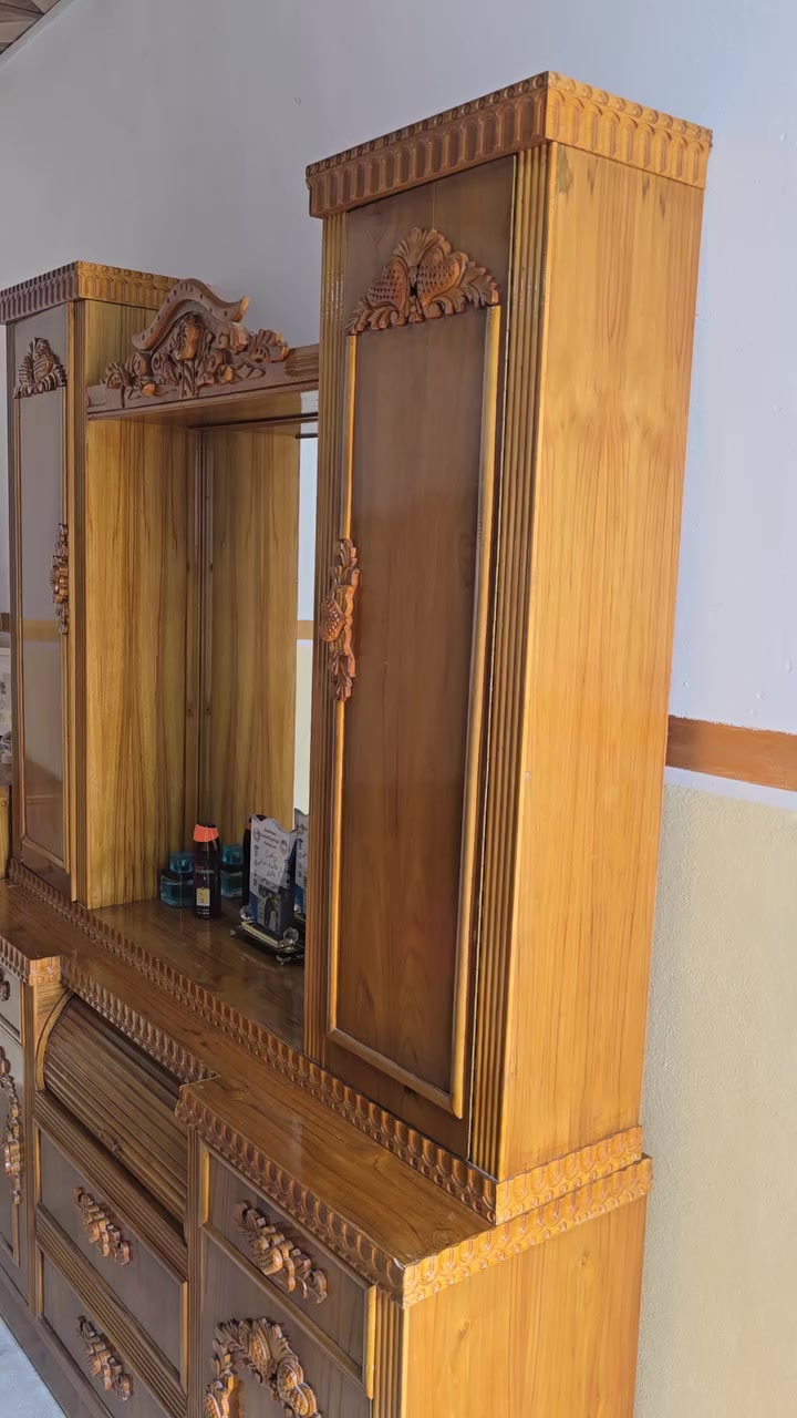 غرفه اخشاب جديده ما بيها اي عيب 
السعر مليون 
المكان قريه الكسك


**إذا كنت صاحب هذا الإعلان وتريد حذفه لأي سبب، رجاءا أرسل رسالة إلى الدعم الفني**