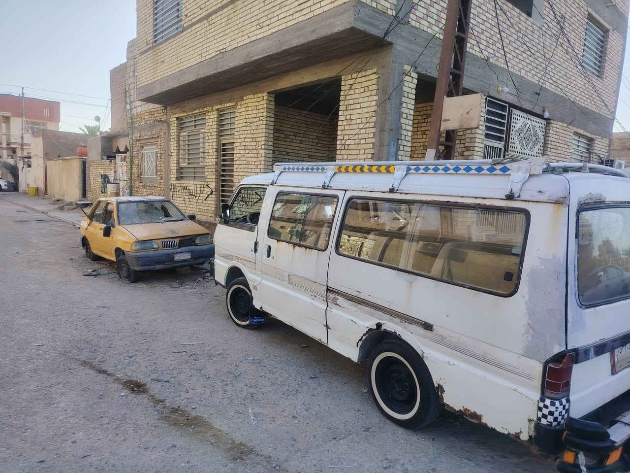 سلام عليكم مازدا موديل 91 ماكينه ون جي ناعم كير بس الرابع يفلت اكسن جديد سنويه استوى صاقطه راعيه بكربلاه ربع ماعليه مصفره سياره باقي تفصيل تصل ودلل سعر 35 قفل قفل ***********

