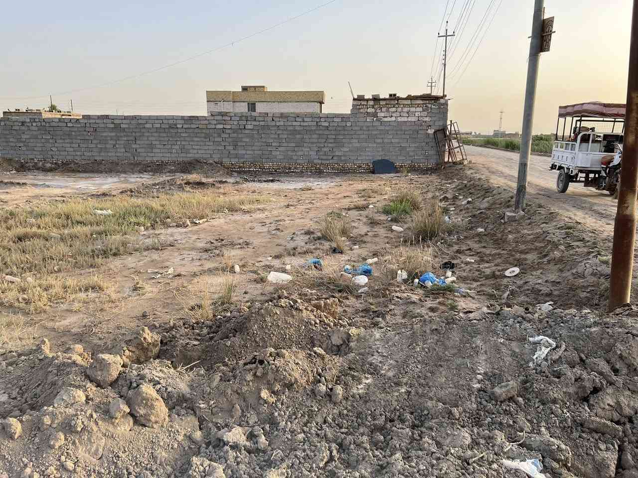 يالله 
السلام عليكم  قطعه مساحه 230 متر ركن بحي الجوادين نزله الاوله قريبه على السكه مباشرتا وع شارع الرئيسي نزله الاوله 
سعر 26 ☎️***********☎️
