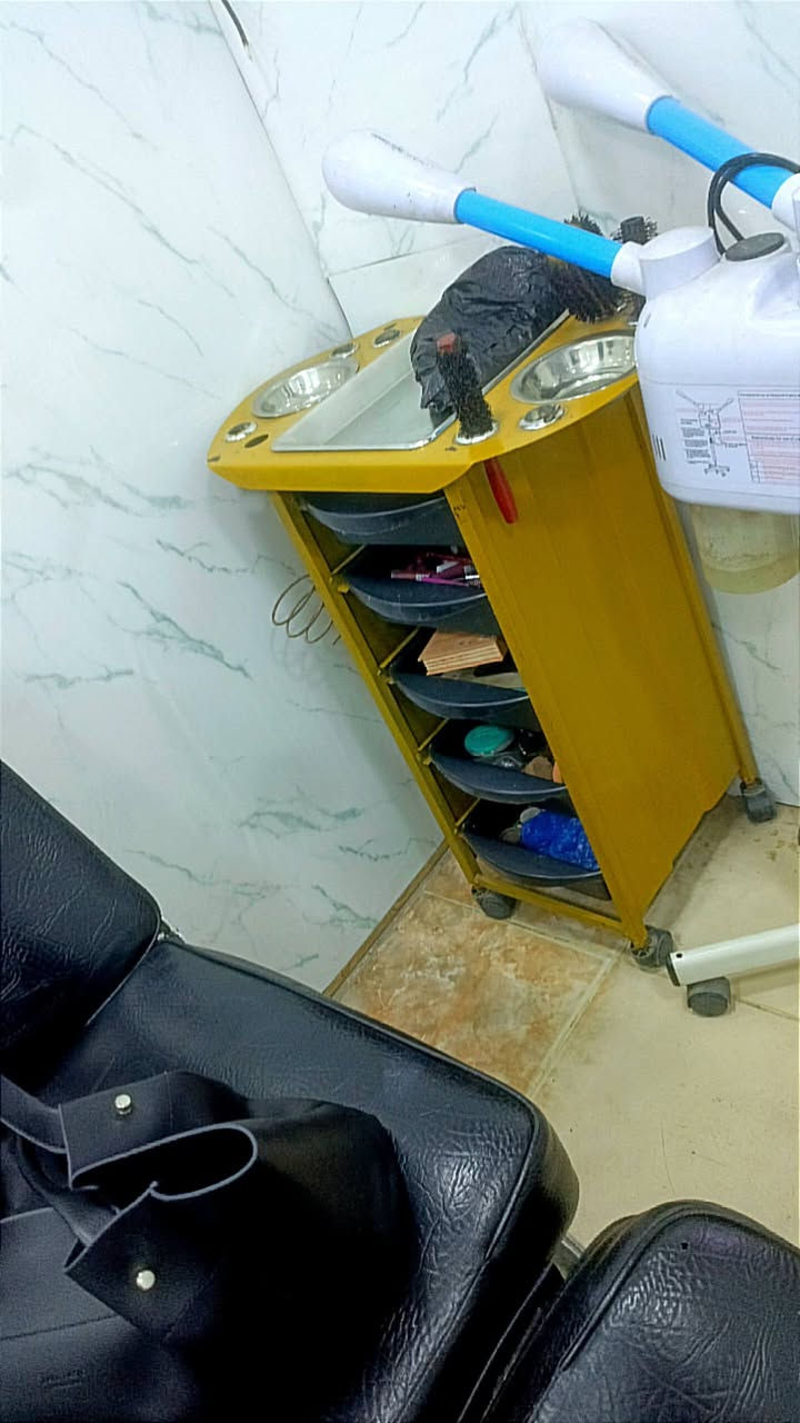اغراض للبيع كلمن وسعره
العنوان الشعب شارع الصحه


**إذا كنت صاحب هذا الإعلان وتريد حذفه لأي سبب، رجاءا أرسل رسالة إلى الدعم الفني**