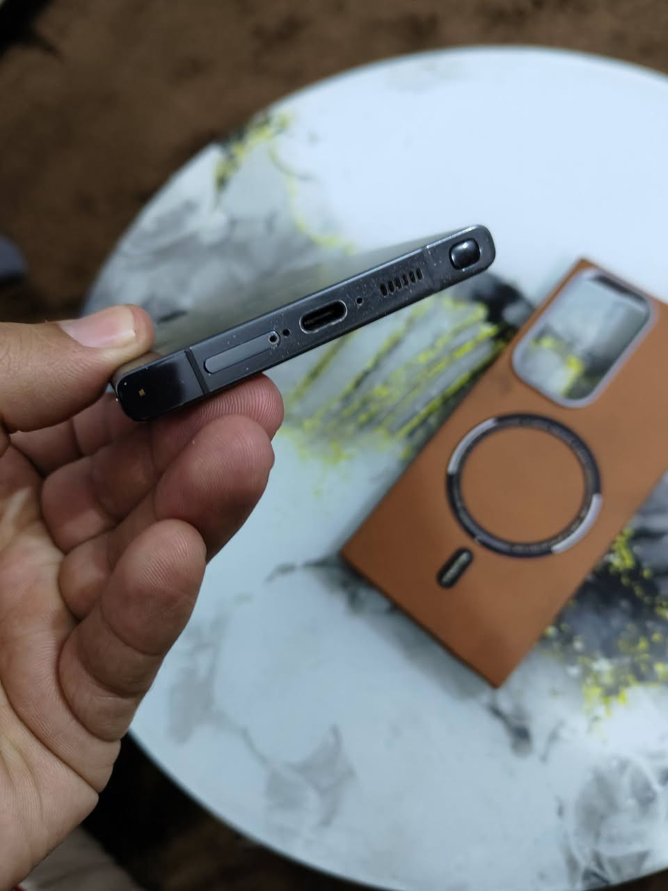 السلام عليكم اس 23الترا مكفول من كلشي فقط السماعه الجوه مال صوت منضفه تلفون مكفول شرق اوسط دبل خط كارتونه موجوده تلفون نضيف السعر (600)مكاني النجف الاشرف ناحيه الحريه ***********
