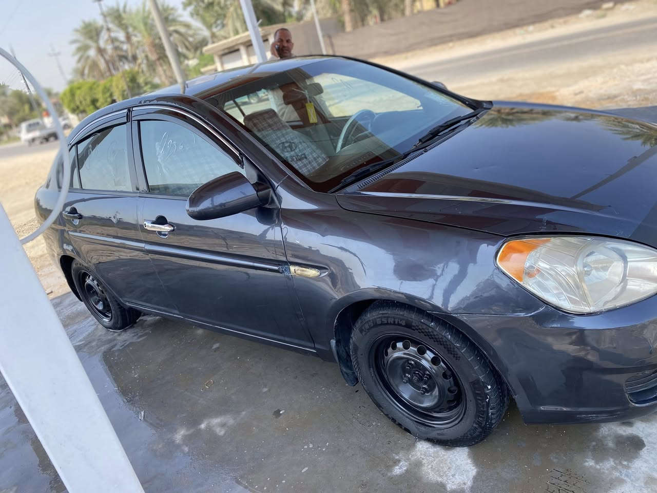 اكسنت 2007 
رقم ديالى باسمي سنويه ل27 
حادثه امريكا باب تبديل فقط 
وقطعتين صبغ جراد 
كير ومحرك وتبريد وتخم تاير جديد

السعر 76 
مكان بابل المحاويل ***********
