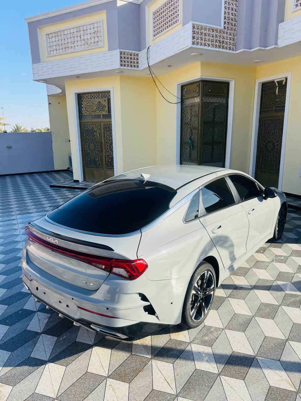 للبيع 

KIA K5 GT LINE 2024 

كيا كي فايف لون اسمنتي مميز موديل 2024 جيتي لاين 

مواصفات 

داخل احمر 

 فول ماعدا بانوراما

بصمة

رادار امامي 

رادار بالمري 

تشغيل عن بعد 

كشنات جلد 

شاشة جبيرة 

كار بلي 

كاميرا خلفية 

AUTO HOLD 

كشن كهرب 

وباقي مواصفات المعروفة جتي لاين

ماشيه 26 mi 

 حادث سياره بيهه قبق الجنطه بارد وصبغ صور الحادث مرفوقه مع المنشور 

عنوان السياره: ذي قار قضاء الفهود 📍 

بدون رقم فحص موقت ترقيم جميع المحافضات

 السعر : 182 ورقه بيهه مجال حق الجيه 

***********//***********📲📞
