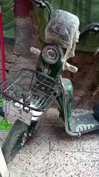 دراجة شحن • حجم 20 • بطارية نص عمر