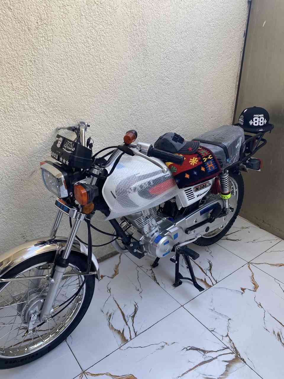 دراجه أربعه كير للبيع
شاصي سكنر 26 تعمير شلامجه 

مكينه مال 23 اصل 

دراجه خير من الله 

سعر خاص /مكاني كربلا 

رقمي الاستفسار *********** 

متواجد وتساب /ماسنجر
