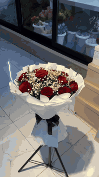 تجهيز بوكيهات الورد و مسكات التخرج و الهدايا ❤️
يتوفر ورد طبيعي و صناعي 🌺🪴
تتوفر هدايا متنوعة نسائية و رجالية 🎁
توصيل كل بغداد 🚚 : واتساب  *********** 
 العنوان📍: بغداد الزعفرانية - مقابل الجامعه التقنية الوسطى
