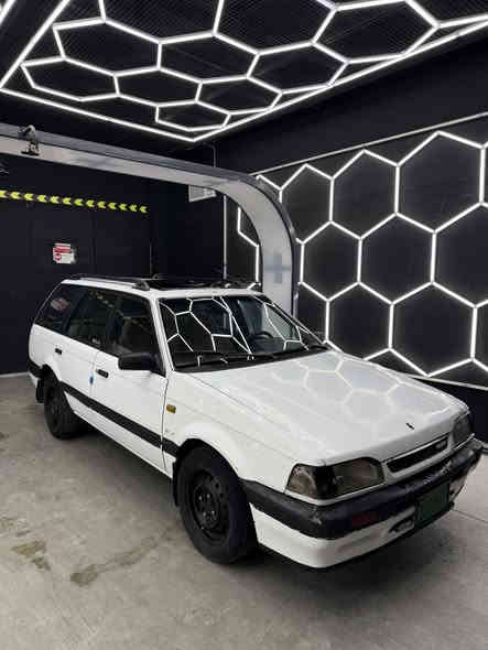 السلام عليكم مرحبا اخواني الاعزاء 
مازدا موديل  1991
مكينة الاصلي البلادي حجم 323
لايتات زينون 
يعوزها طخم تاير جديد 
عليها ادامة كامله من طخم الى دسكات يعني سيارة ما ينقصها الا امور بسيطه
جاماتها يدوي(جوبي)
الجامة الاماميه مفطوره
غرفتها حلوه ونظيفه
رقم نينوى الاخضر مبلشين بالمعامله تجي تكمل انت
واكيد شرط التحويل 
وش تحتاجون تفاصيل اضافيه  هذا رقمي واني حاظر
بخصوص السعر 25 ورقة بيها مجال بسيط حكً جيه
*********** عبدالله
