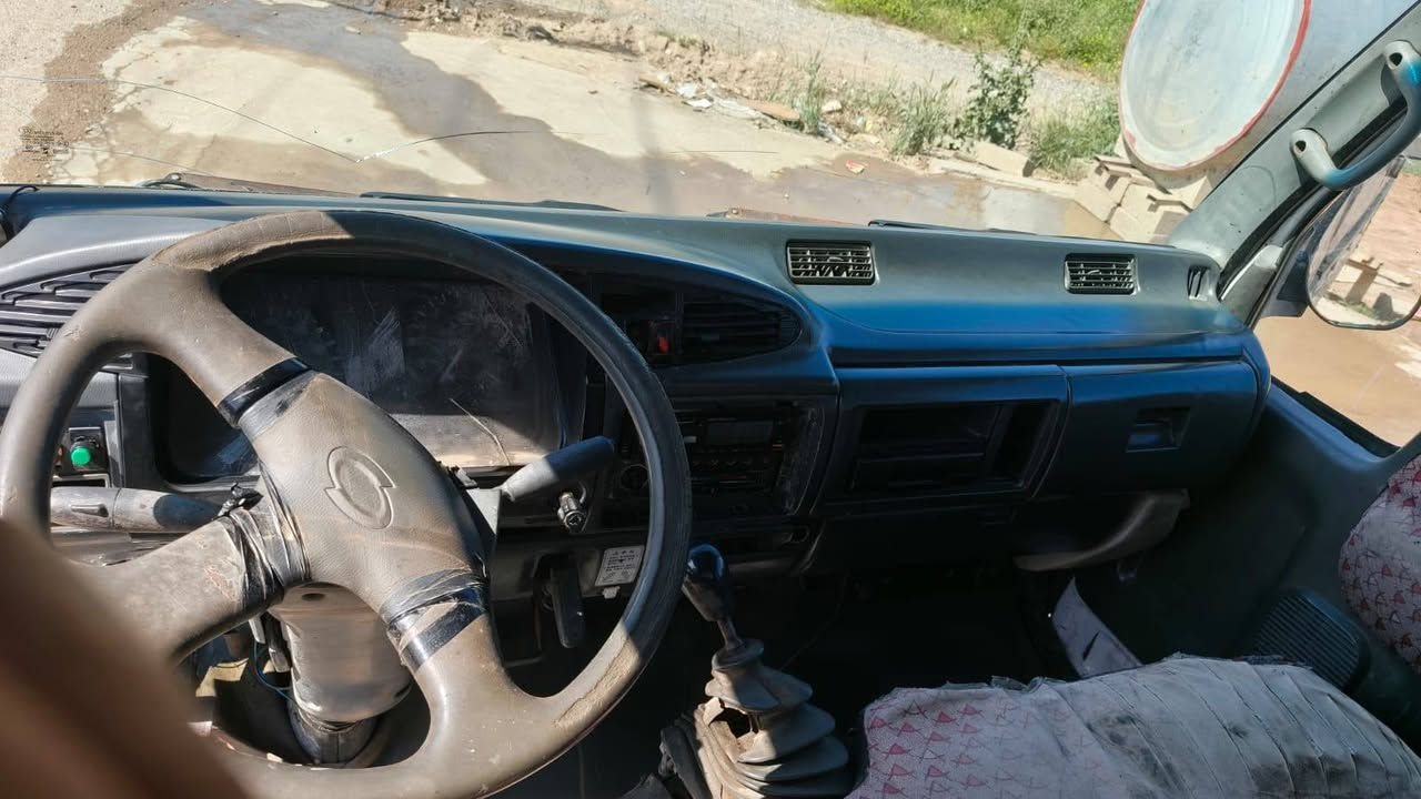 السلام عليكم كيه سامسونك لبيع 30 وبيه مجال رقم الماني  معارض ابكيه بنكو او فنتيره ونطيه فرق   رقم ***********
