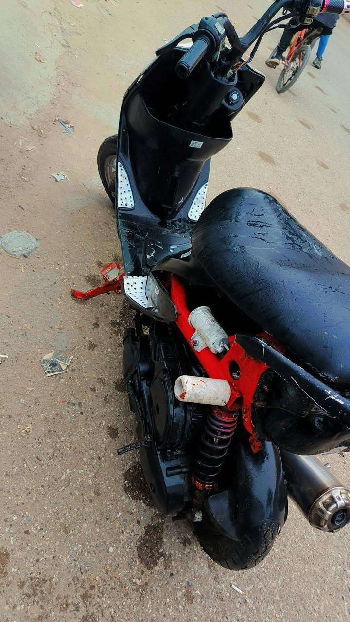 السلام عليكم ماكس عدله سلف بس باتري ضعيف وهندر بيه تزويد صدر ويالة كلجات دبل خلفي دراجة شلعتة ومعدله حلوة دراجة حيل ناعمه بشكل ماتتصور وبيه دمام يرادله ربط شغال صوته يموت مكينه لانضوح لاتبخير لا صوت كلج سعر دراجة 250 وبيه مجال بسيط سبب البيع محتاج فلوس مكاني بغداد الشعب رقمي ***********
