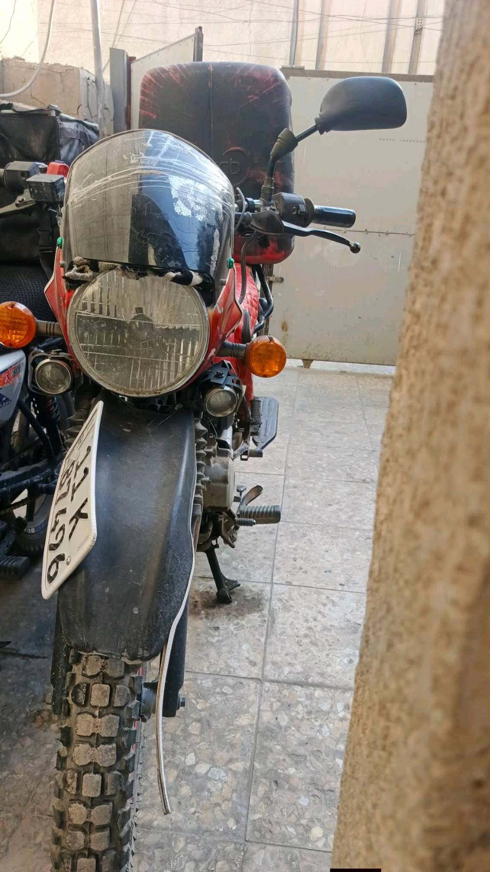 بوكسر ٢٢ طالعه ب ٢٣ مرقم بسمي تحويل ثاني يوم مجفته تجفيت شركه بشارع فلسطين 
السعر 2150 وبيهه مجال العنوان الدوره ميكانيك 
***********